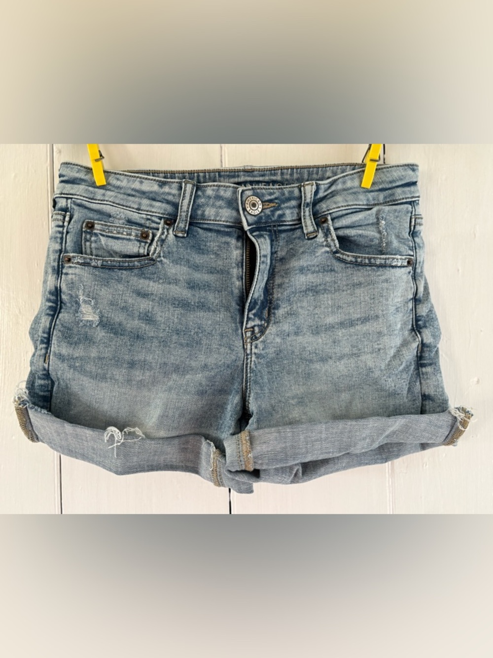 American Eagle light blue denim shorts